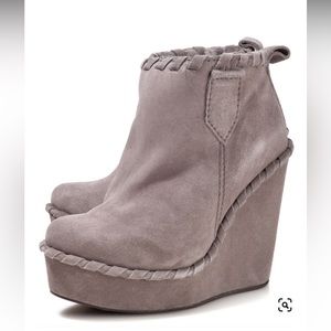 Pedro Garcia Sherpa Lined Wedge